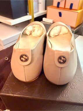 ✨ Auth Gucci Leather Ballet Flats ✨